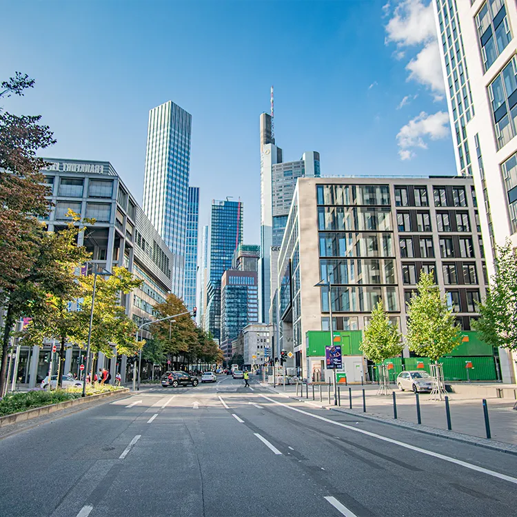 Autoschlüssel nachmachen Frankfurt Autoschlüssel nachmachen Frankfurt - Alle Marken - vom Profi - Frankfurter Skyline im Hintergrund