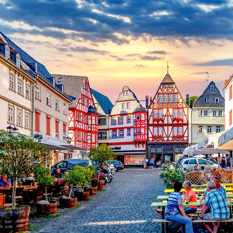 nachmachen Limburg an der Lahn Autoschlüssel nachmachen Limburg an der Lahn - Altstadt mit geparkten Autos